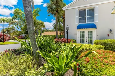 815 Gulf Pavilion Dr #201, Naples, FL 34108 - Photo 27