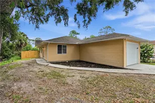 26311 Coventry Ln, Bonita Springs, FL 34135 - Photo 3