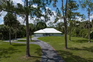 4160 5th Ave SW, Naples, FL 34119 - Photo 47
