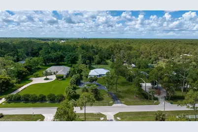 4160 5th Ave SW, Naples, FL 34119 - Photo 3