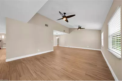 4160 5th Ave SW, Naples, FL 34119 - Photo 9