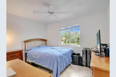 6900 Huntington Lakes Cir #202, Naples, FL 34119 - Photo 19