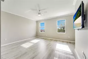 2736 Blossom Wy, Naples, FL 34120 - Photo 9