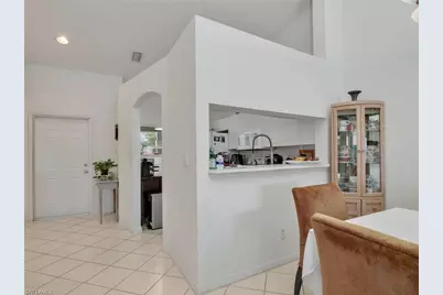 6900 Huntington Lakes Cir #202, Naples, FL 34119 - Photo 3