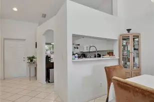 6900 Huntington Lakes Cir, Naples, FL 34119 - Photo 3