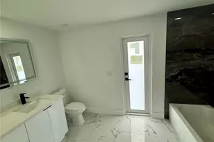 111 E North Shore Ave, North Fort Myers, FL 33917 - Photo 25
