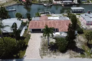 139 Ibis St, Fort Myers Beach, FL 33931 - Photo 9