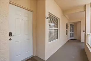 1096 Woodshire Ln, Naples, FL 34105 - Photo 3
