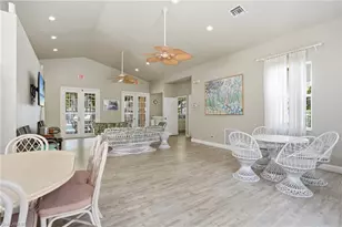 1096 Woodshire Ln, Naples, FL 34105 - Photo 23