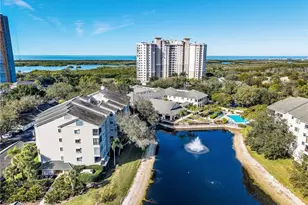 201 Arbor Lake Dr, Naples, FL 34110 - Photo 21