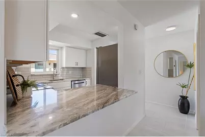 185 Palm Dr #18L, Naples, FL 34112 - Photo 9