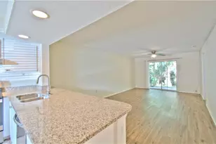 2385 Naples Trace Cir, Naples, FL 34109 - Photo 9