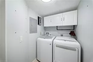 7761 Jewel Ln, Naples, FL 34109 - Photo 35