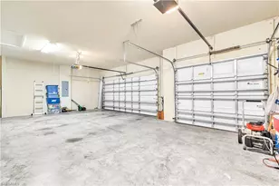 10282 Templeton Ln, Fort Myers, FL 33913 - Photo 27