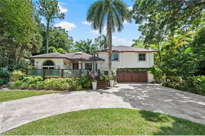 5070 Tamarind Ridge Dr, Naples, FL 34119 - Photo 1