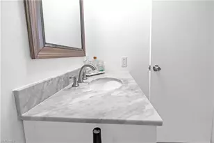 1330 Derbyshire Ct, Naples, FL 34116 - Photo 31