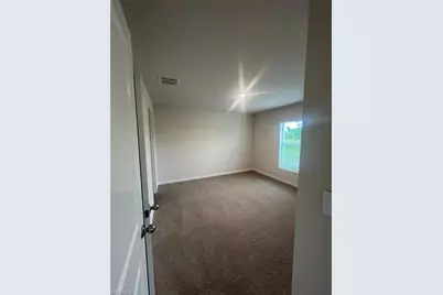 532 Ilaria Ct, Lehigh Acres, FL 33936 - Photo 5