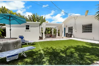 862 95th Ave N, Naples, FL 34108 - Photo 23