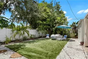 862 95th Ave N, Naples, FL 34108 - Photo 21