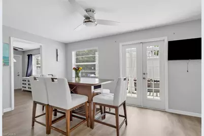 862 95th Ave N, Naples, FL 34108 - Photo 9