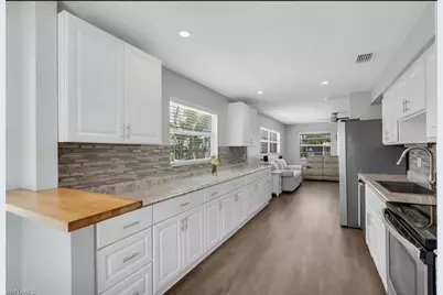 862 95th Ave N, Naples, FL 34108 - Photo 1
