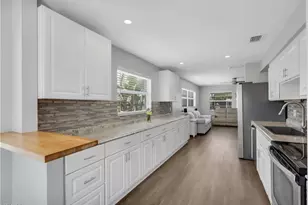 862 95th Ave N, Naples, FL 34108 - Photo 1