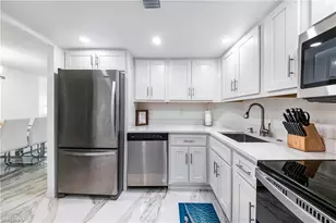320 Seaview Ct, Marco Island, FL 34145 - Photo 5