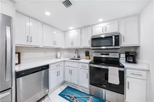 320 Seaview Ct, Marco Island, FL 34145 - Photo 11