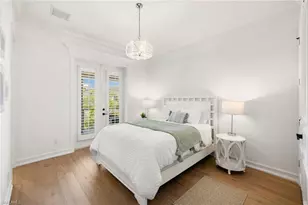 950 8th St S, Naples, FL 34102 - Photo 11