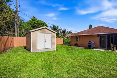9792 Kentucky St, Bonita Springs, FL 34135 - Photo 43