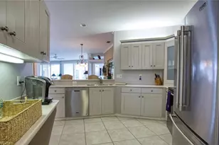 8365 Excalibur Cir, Naples, FL 34108 - Photo 5