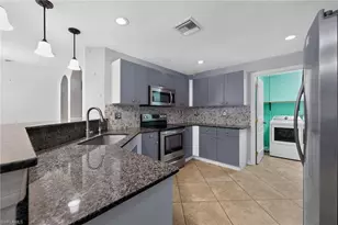 1624 NE 33rd St, Cape Coral, FL 33909 - Photo 7