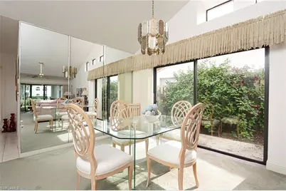 549 Beachwalk Cir, Naples, FL 34108 - Photo 3