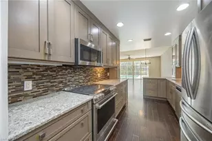 5429 Cove Cir, Naples, FL 34119 - Photo 7