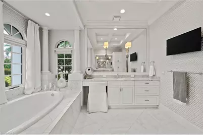 6002 Sunnyslope Dr, Naples, FL 34119 - Photo 19