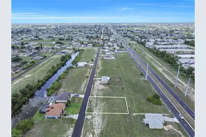 1011 NE 23rd Ter, Cape Coral, FL 33909 - Photo 7