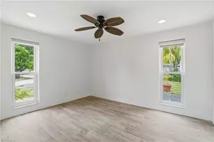 22 Kings Rd, Naples, FL 34112 - Photo 11
