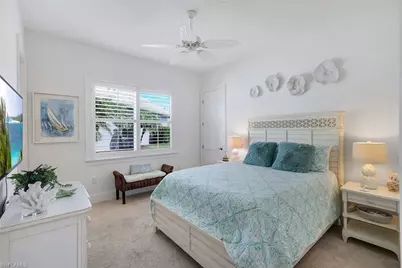 6460 Pembroke Way, Naples, FL 34113 - Photo 23