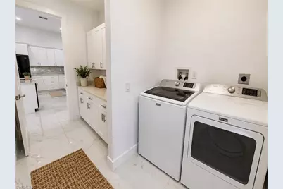 233 39th Ave NE, Naples, FL 34120 - Photo 13
