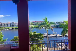 451 Bayfront Pl, Naples, FL 34102 - Photo 3