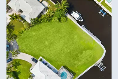 2140 Shad Ct, Naples, FL 34102 - Photo 3