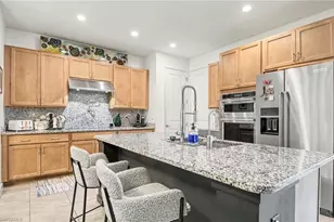 13045 Pembroke Dr, Naples, FL 34105 - Photo 7