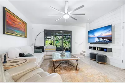 13045 Pembroke Dr, Naples, FL 34105 - Photo 5