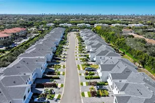 13045 Pembroke Dr, Naples, FL 34105 - Photo 29