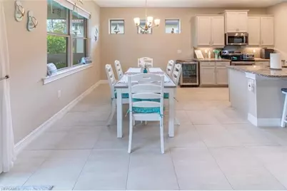 16366 Barclay Ct, Naples, FL 34110 - Photo 11