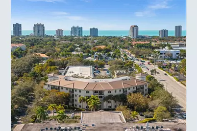 1100 Pine Ridge Rd #B103, Naples, FL 34108 - Photo 31