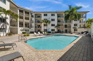 1100 Pine Ridge Rd, Naples, FL 34108 - Photo 35