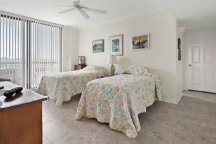 6075 Pelican Bay Blvd, Naples, FL 34108 - Photo 25