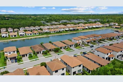 8968 Madrid Cir, Naples, FL 34104 - Photo 41