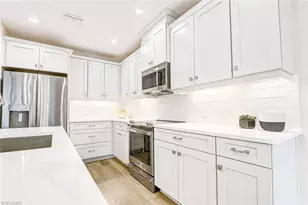 2620 Seychelles Cir, Naples, FL 34112 - Photo 7